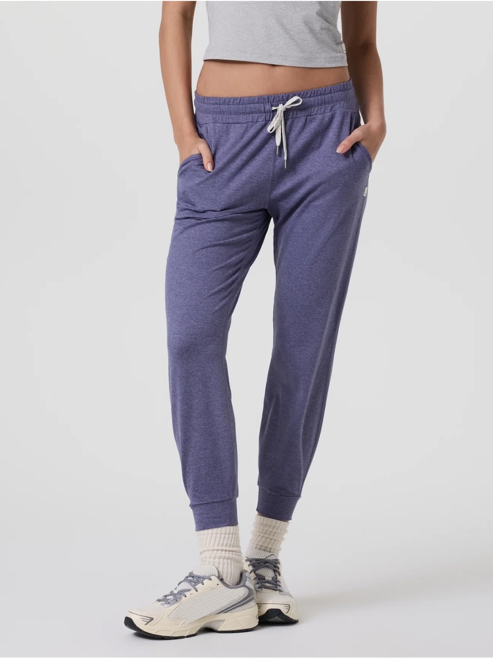 NEW NWT Vuori Women’s Performance Joggers size S
